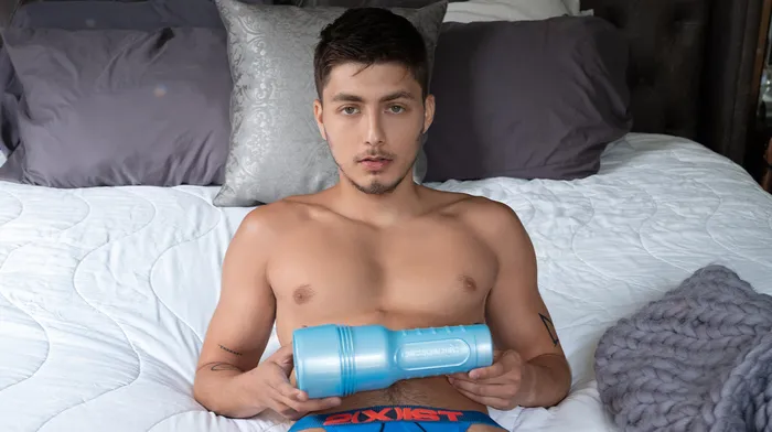Enhancers Fleshlight Universal Launch Angel Rivera Pack