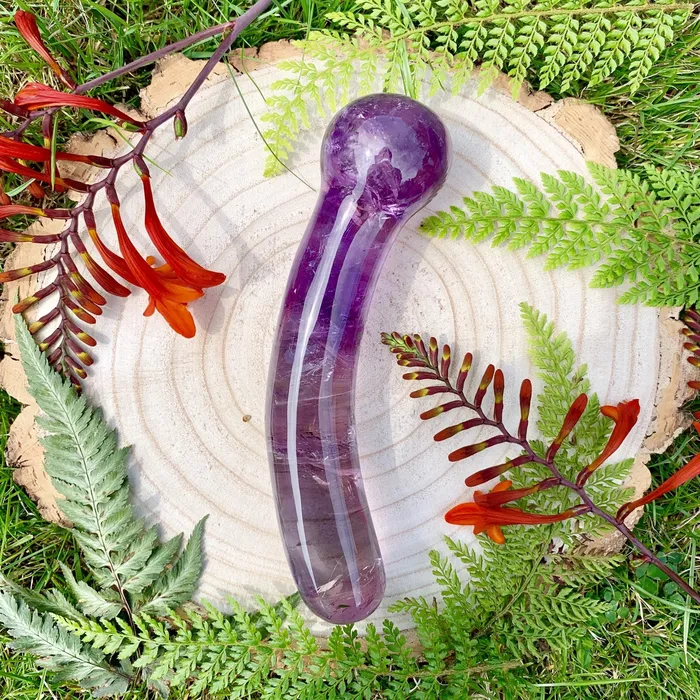 Female Sex Toys Curved Amethyst GSpot Yoni Wand YoniLoveCrystals