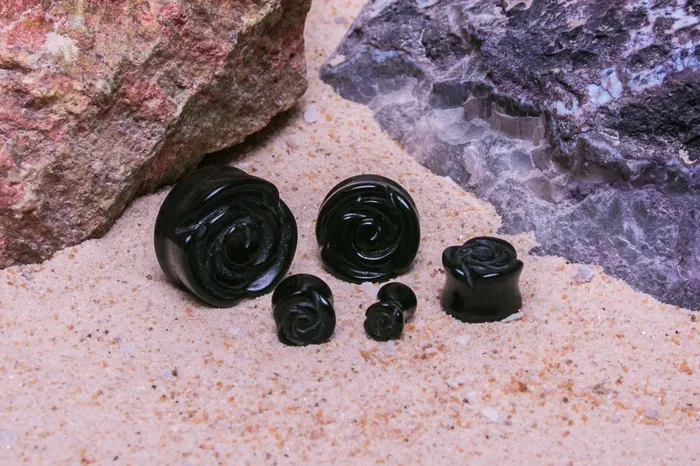 Painful Pleasures Double Flared Rose Black Glass Stone Plug Price Per 1 Anal